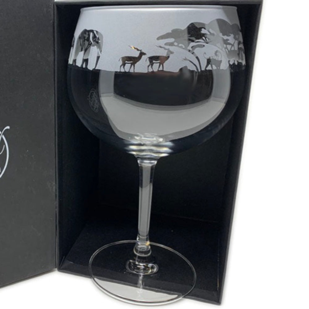 A beautiful hand crafted Gin Balloon, with a safari theme design. The perfect gift for that special person.  Dimensions: Width 11cm, depth 10cm and height 19.5cm.