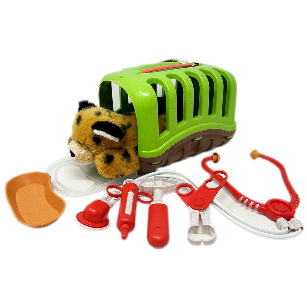 Every young animal lover will love looking after their very own Cheetah with this Cheetah Vet Set.
The set contains vet tools, an animal carrier and a cuddly cheetah soft toy.
Carrier Size: 20x14x15cm. Soft Toy Size: 15cm Approx. 