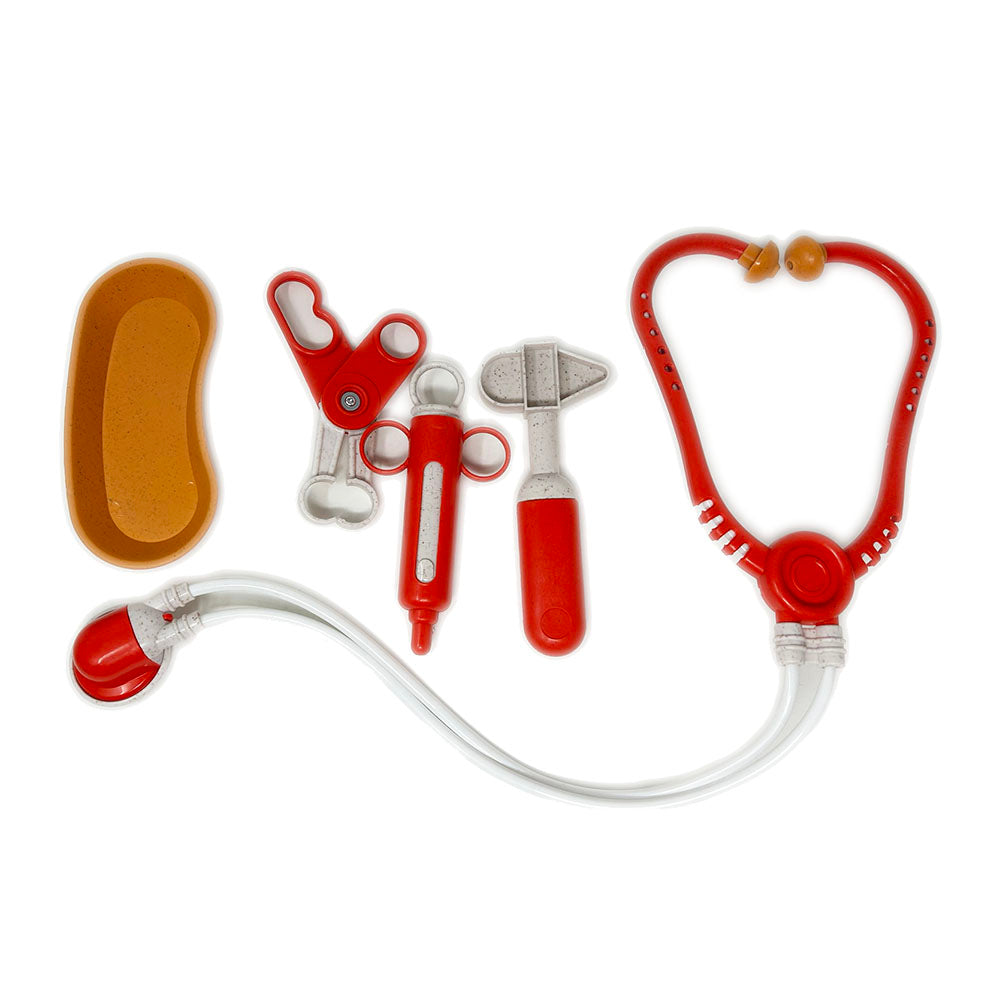 Every young animal lover will love looking after their very own Cheetah with this Cheetah Vet Set.
The set contains vet tools, an animal carrier and a cuddly cheetah soft toy.
Carrier Size: 20x14x15cm. Soft Toy Size: 15cm Approx. 