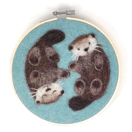 Create a beautiful needle felted picture with this lovely "Otters in a Hoop" needle felting kit from The Crafty Kit Company. The kit contains everything needed to complete a 2D felted picture - just like 'painting with wool'!&nbsp; Clear photographic instructions guide you every step of the way.