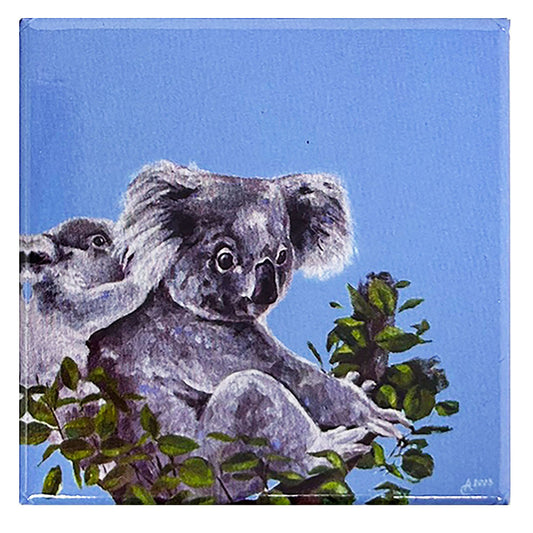 Ally Smith is a local Edinburgh based artist who has always been inspired to paint nature. Ally paints in contemporary bright, bold colours, creating characterful animal studies.  This Koala square magnet will make a bright addition to any home.  7.5cm square