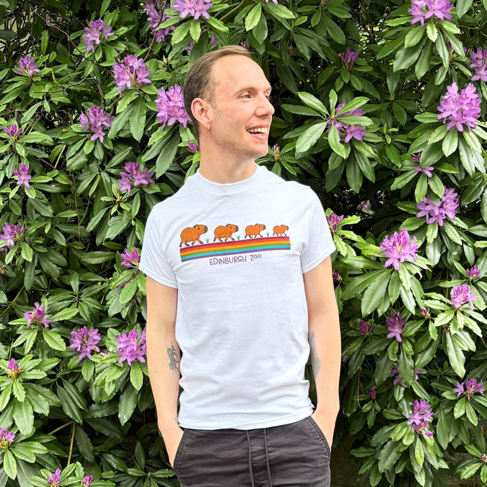 Edinburgh Zoo capybara rainbow t-shirt - white
